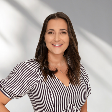 Dr Selena Fisk