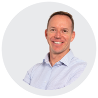 Andrew McKenzie.png